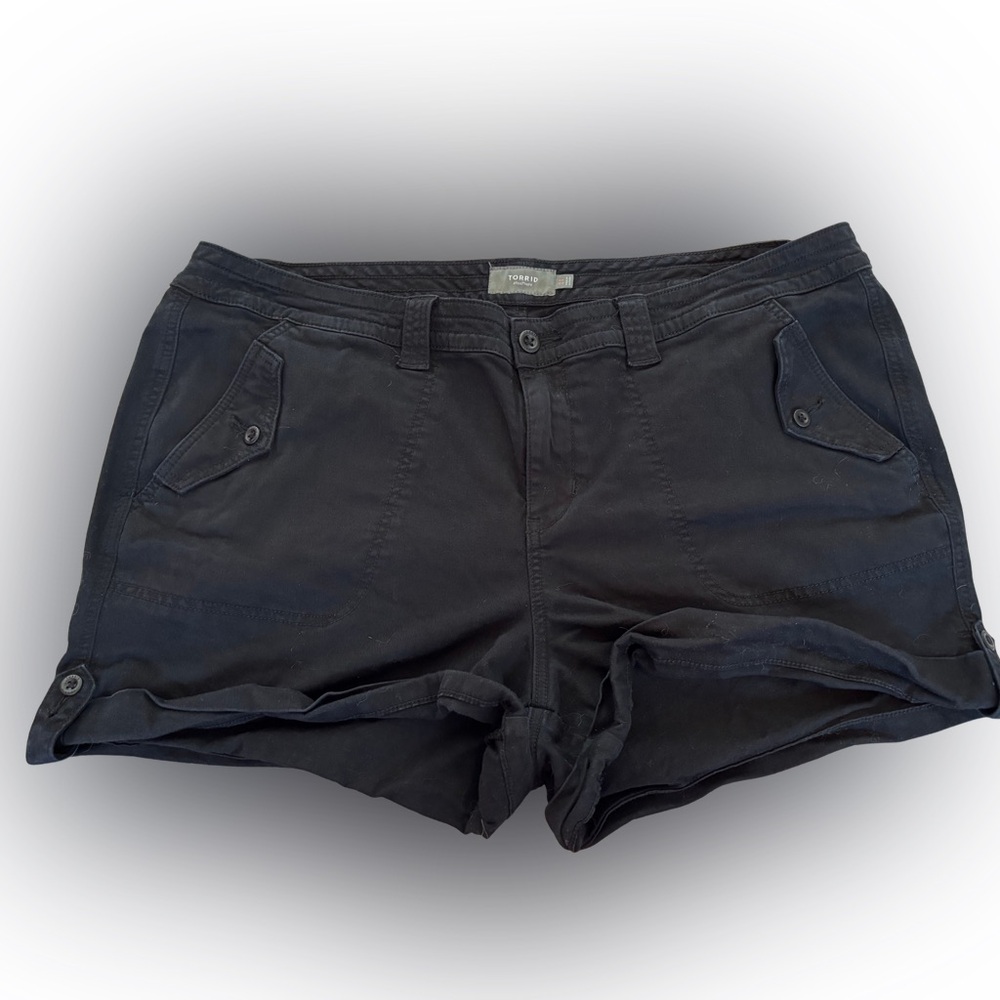Torrid Black Cargo Shorts Plus Size 24 Stretchy Button Detail on Bottom Hem